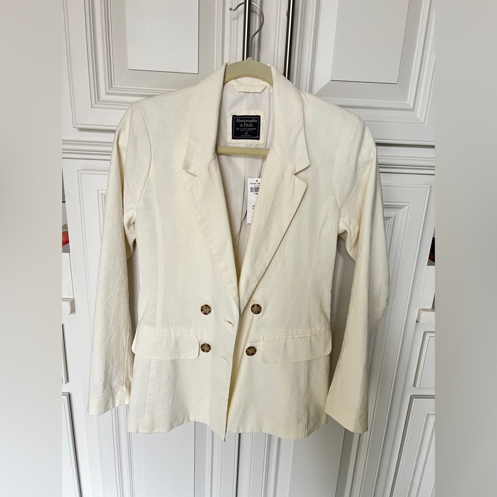 NWT Abercrombie white linen blazer